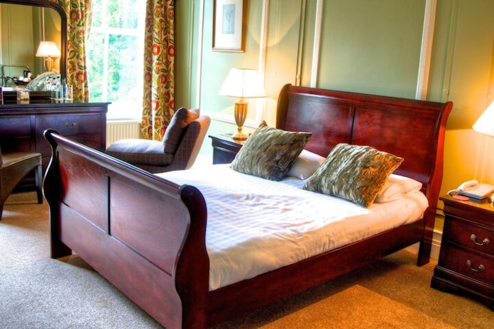 Room 3 of 56