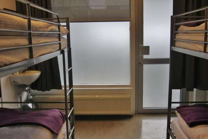 Room 253 of 276
