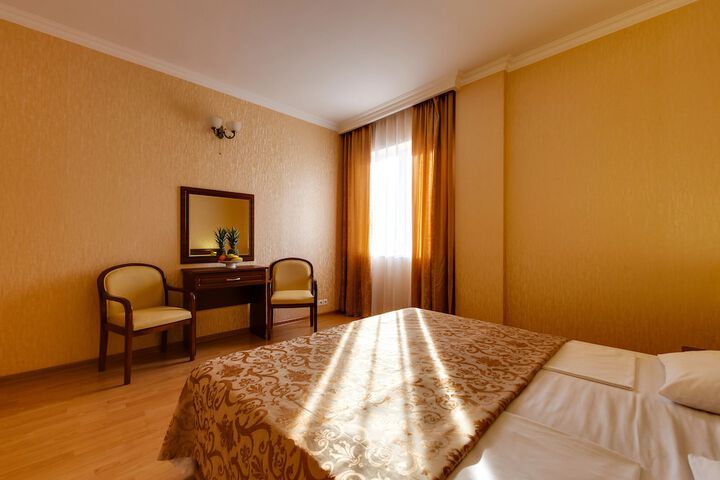 Room 19 of 30