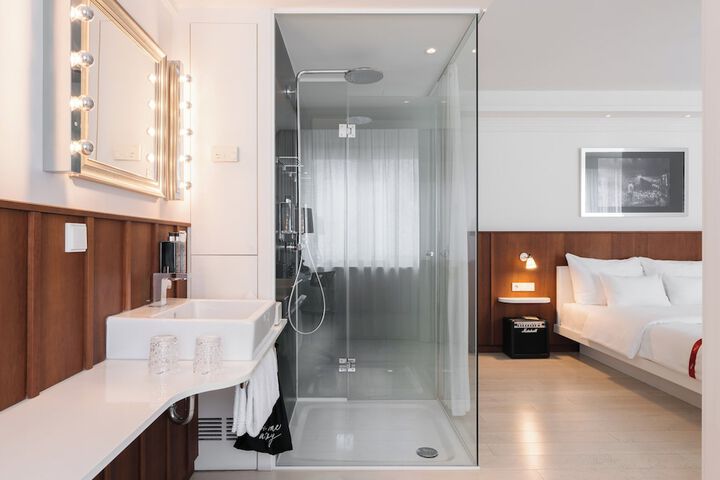 Bathroom Interior Photo