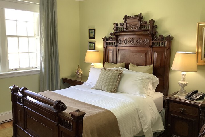 Room 2 of 36