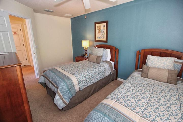 Room 8 of 50