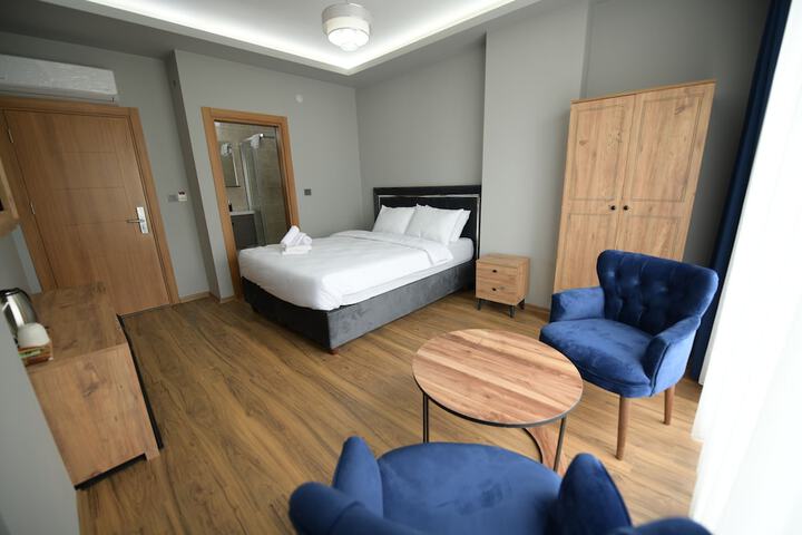 Room 4 of 34