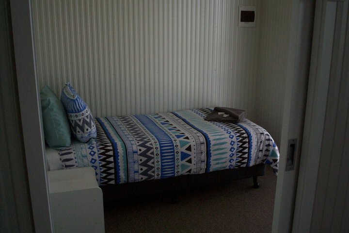 Room 12 of 38