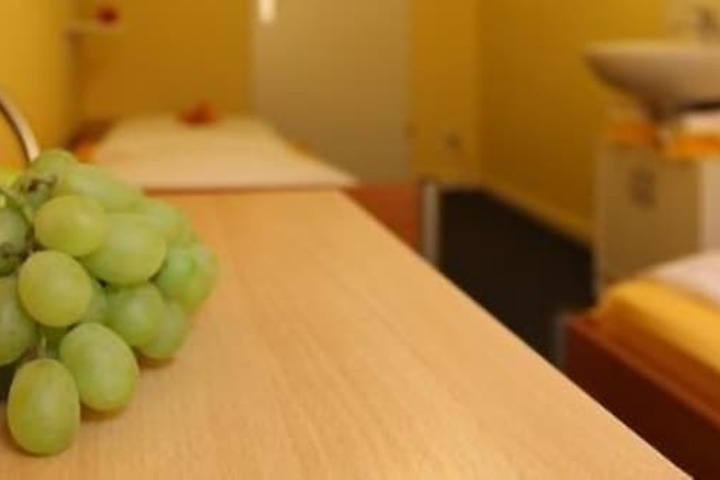 Room 13 of 19