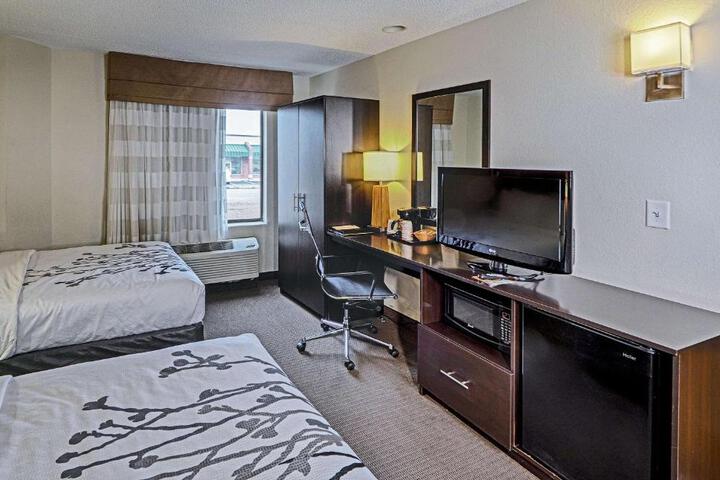 2 Double Beds (6 of 11)