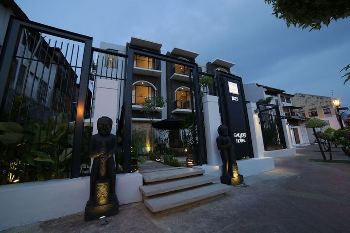Lobby Entry