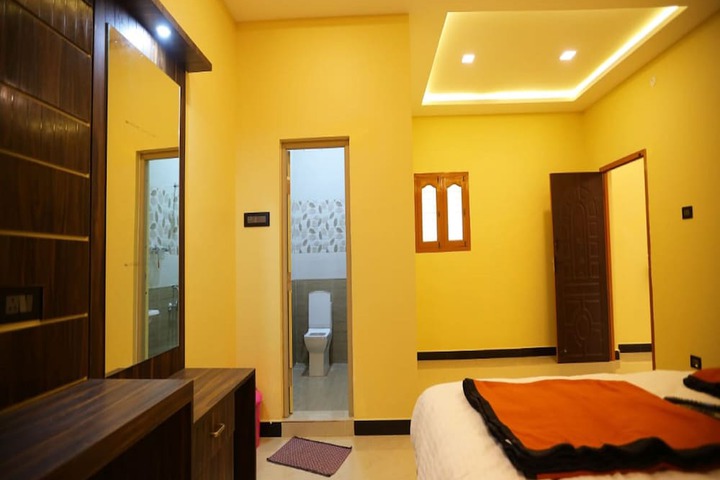 Room 10 of 41