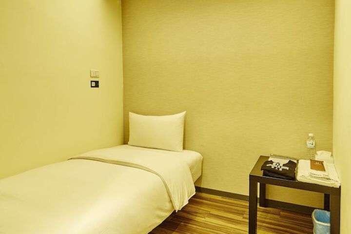 Room 25 of 55