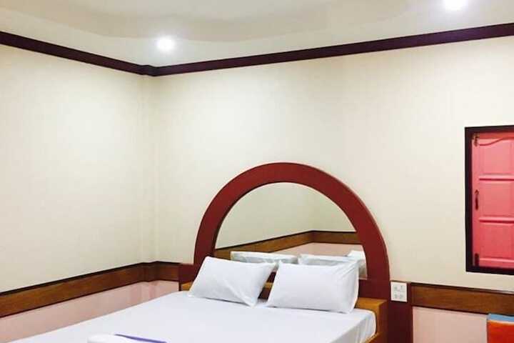 Room 3 of 11