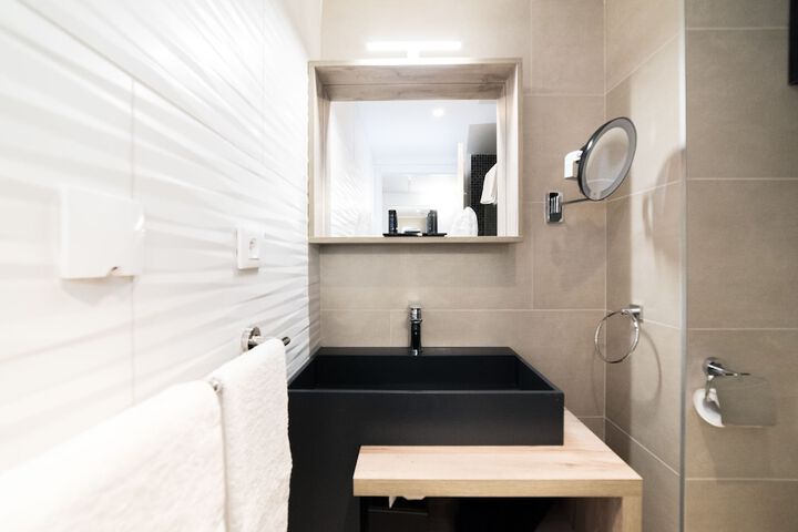 Bathroom Interior Photo