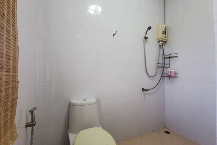 Room 57 of 79