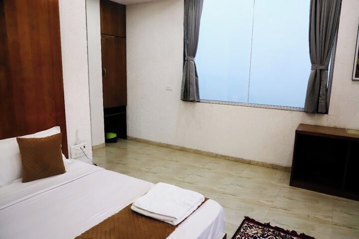 Room 22 of 83