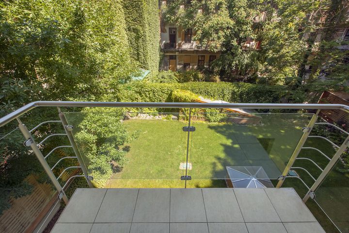 Terrace/Patio 34 of 36