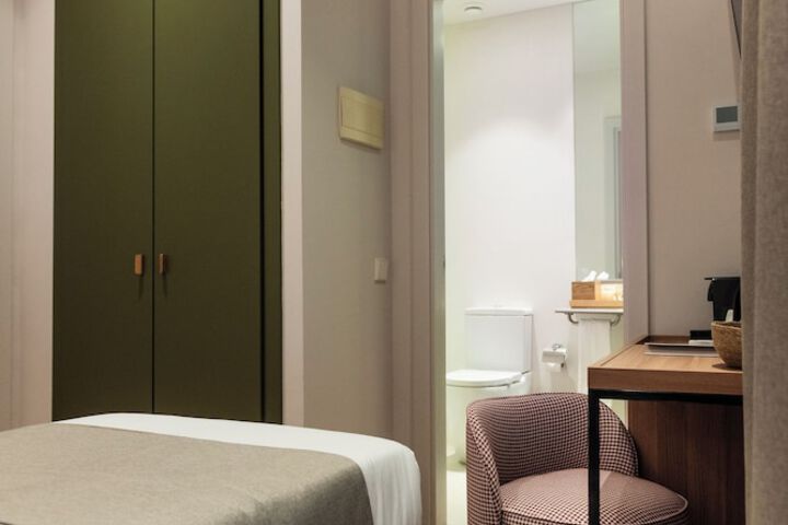 Room 21 of 60