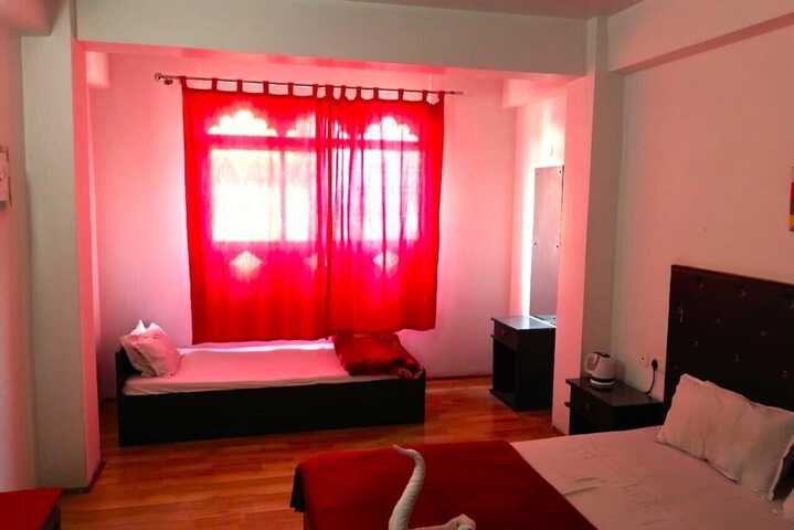 Room 4 of 29