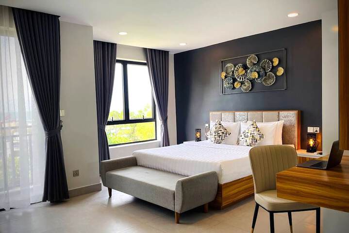 Room 25 of 63