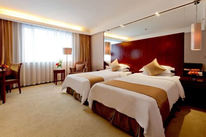 Room 19 of 68