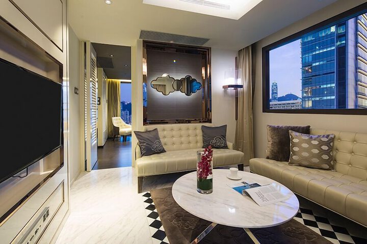 Room 26 of 48
