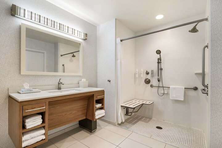 Room 18 of 35