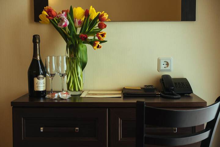 Room 20 of 49