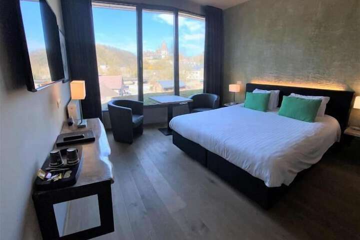 Room 20 of 65