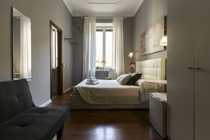 Room 11 of 36