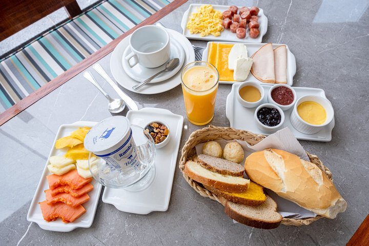 Breakfast/Coffee Service 19 of 22