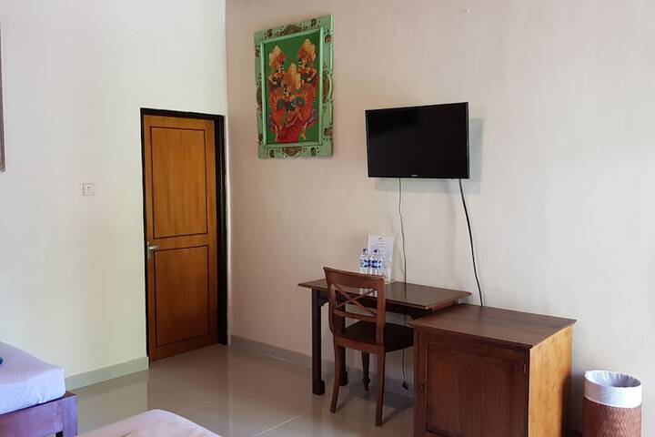 Room 14 of 110