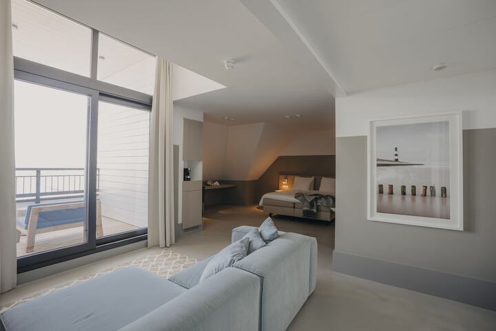 Room 42 of 125