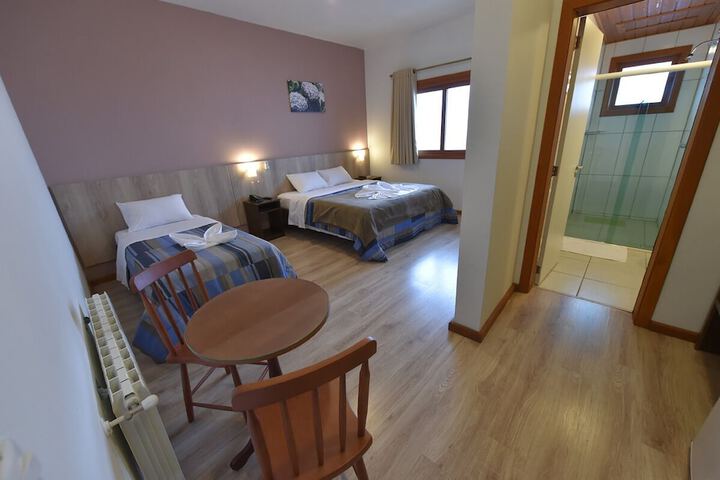 Room 10 of 39