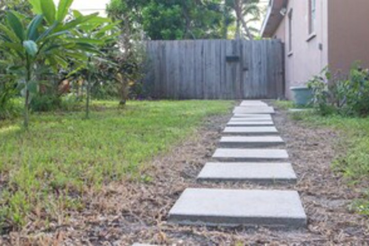 Property Grounds 25 of 35