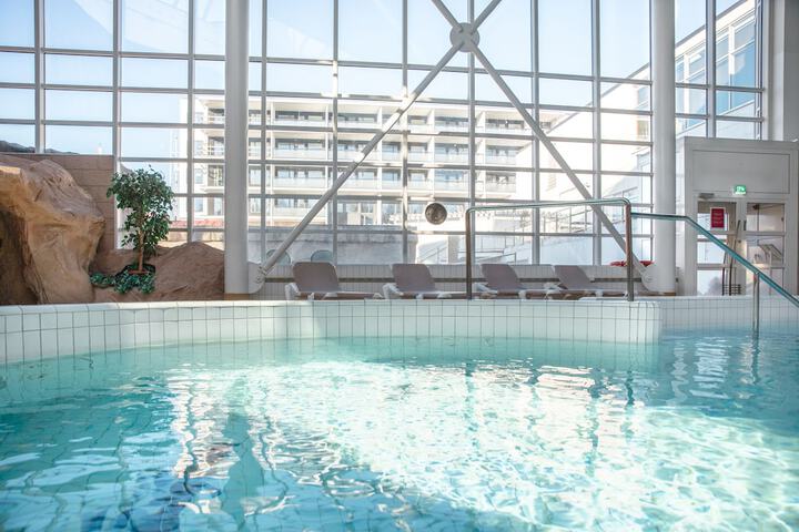 Pool 43 of 74