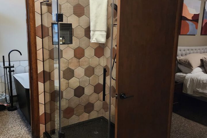 Room 37 of 54
