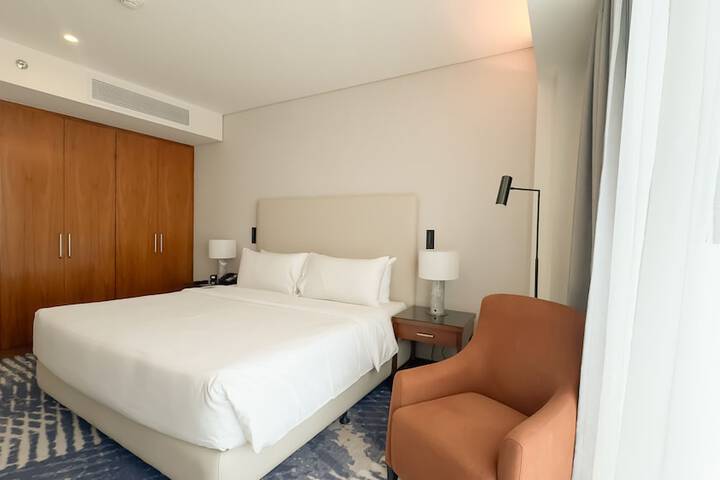 Room 17 of 106