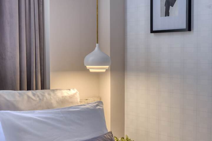 Room 26 of 221