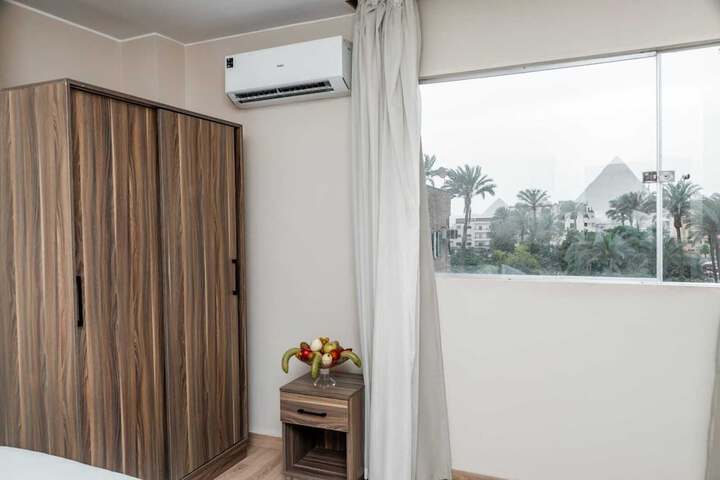 Room 28 of 109