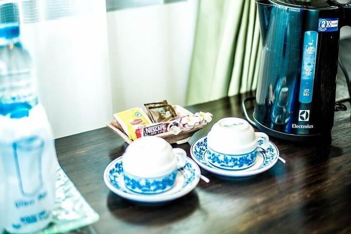 Breakfast/Coffee Service 23 of 49