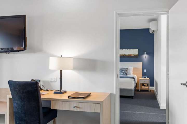 Room 16 of 60