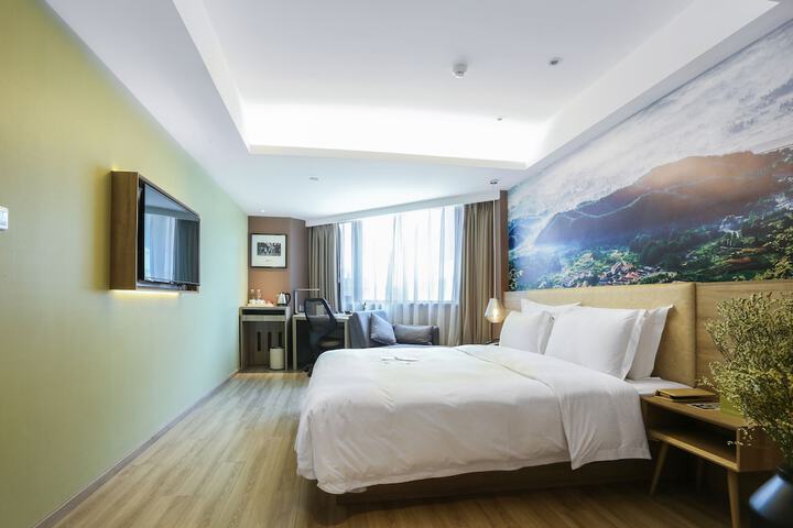 Room 15 of 60