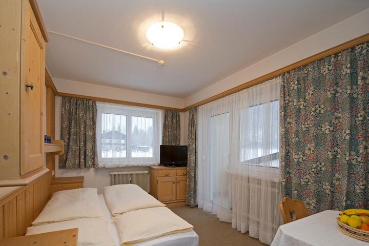 Room 10 of 56