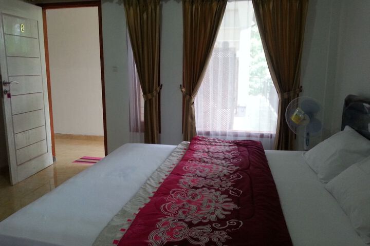 Room 6 of 23