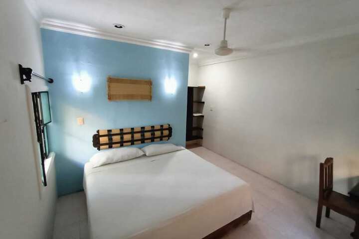 Room 4 of 7