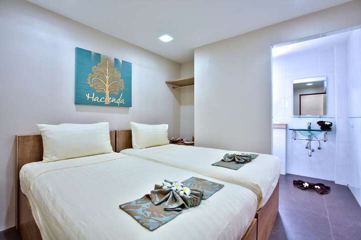Room 9 of 43