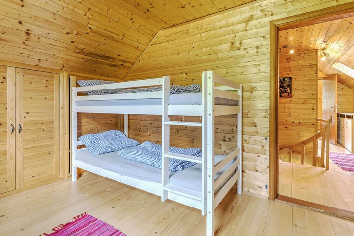 Room 10 of 57