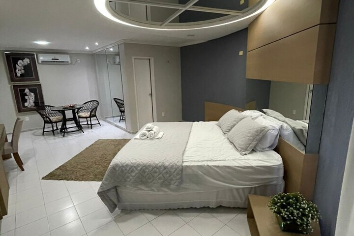 Room 9 of 27