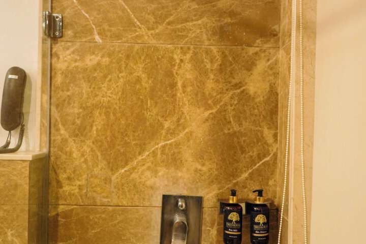 Bath Interior