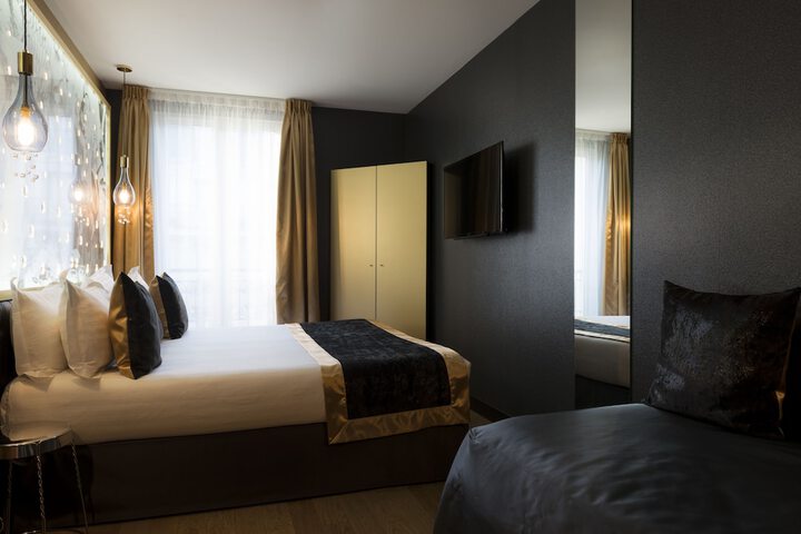 Room 26 of 83