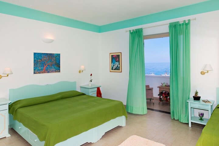Room 16 of 277