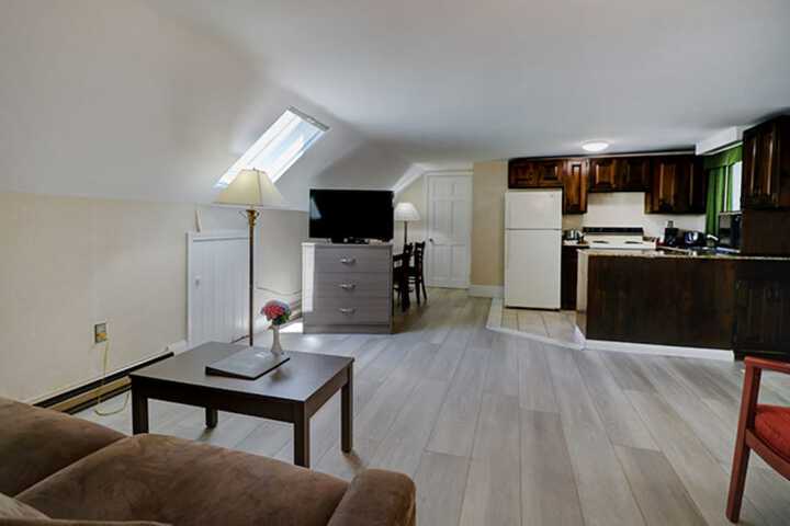 Room 16 of 27